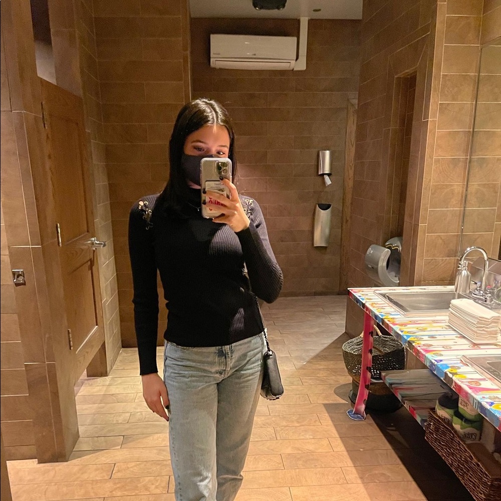Meet your Posher, Julia